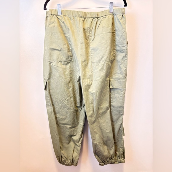 NWT Vigoss olive green cargo parachute pants 12 large women’s stitchfix - Picture 9 of 11